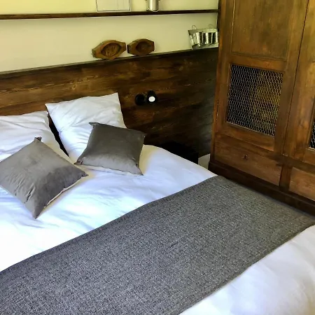 Bed & Breakfast La Ferme Des Etroits