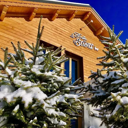 La Ferme Des Etroits Bed and Breakfast Valloire