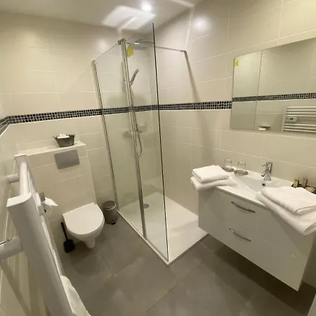 La Ferme Des Etroits 3*