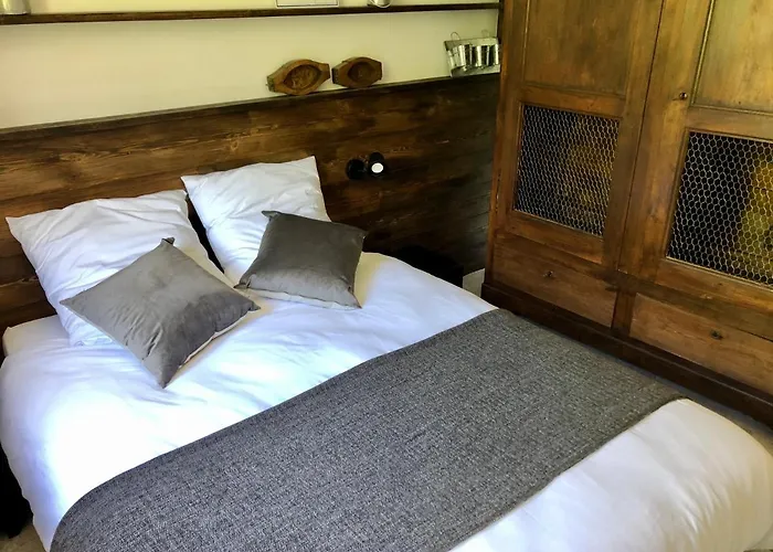 Bed & Breakfast La Ferme Des Etroits